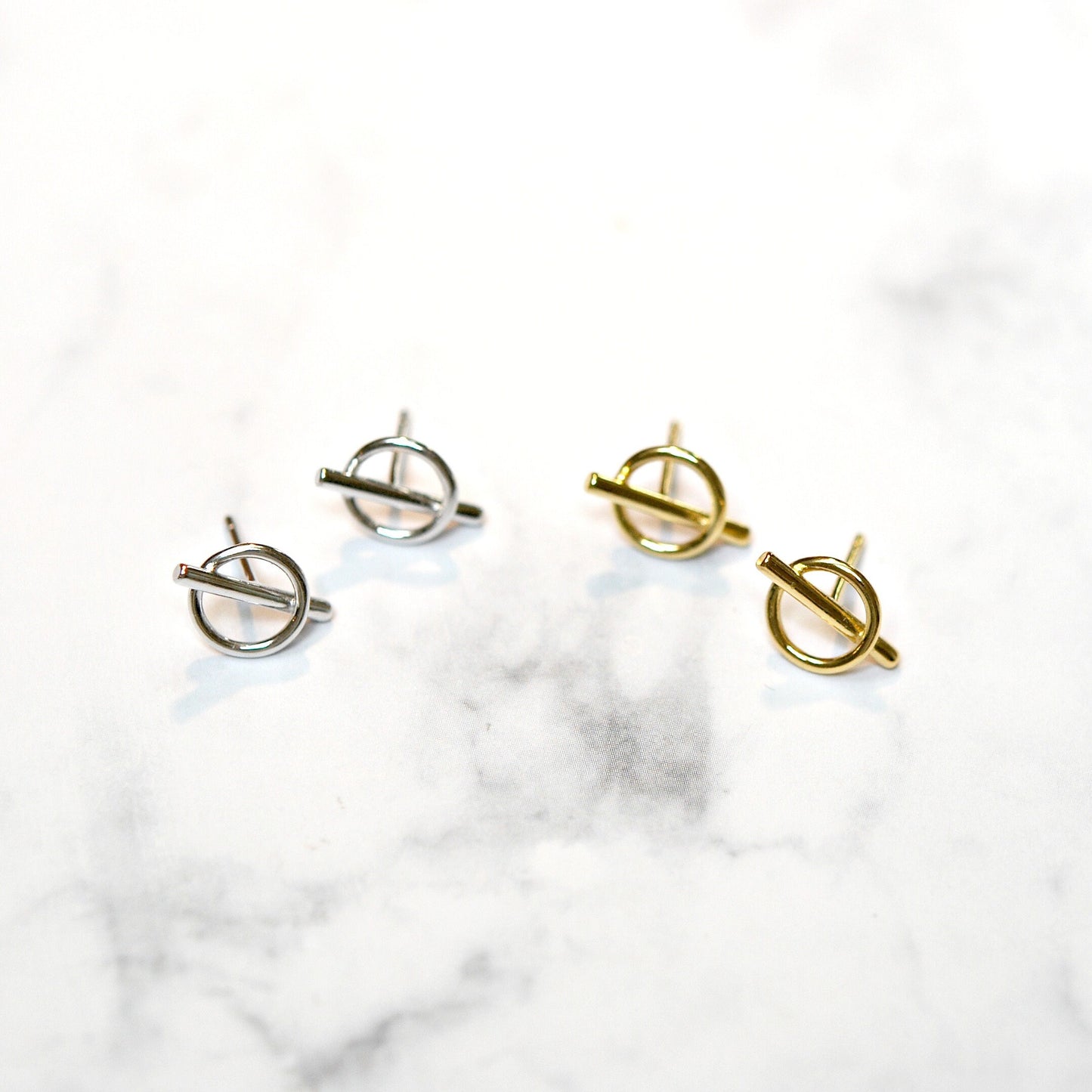 Leslie circle and bar stud earrings