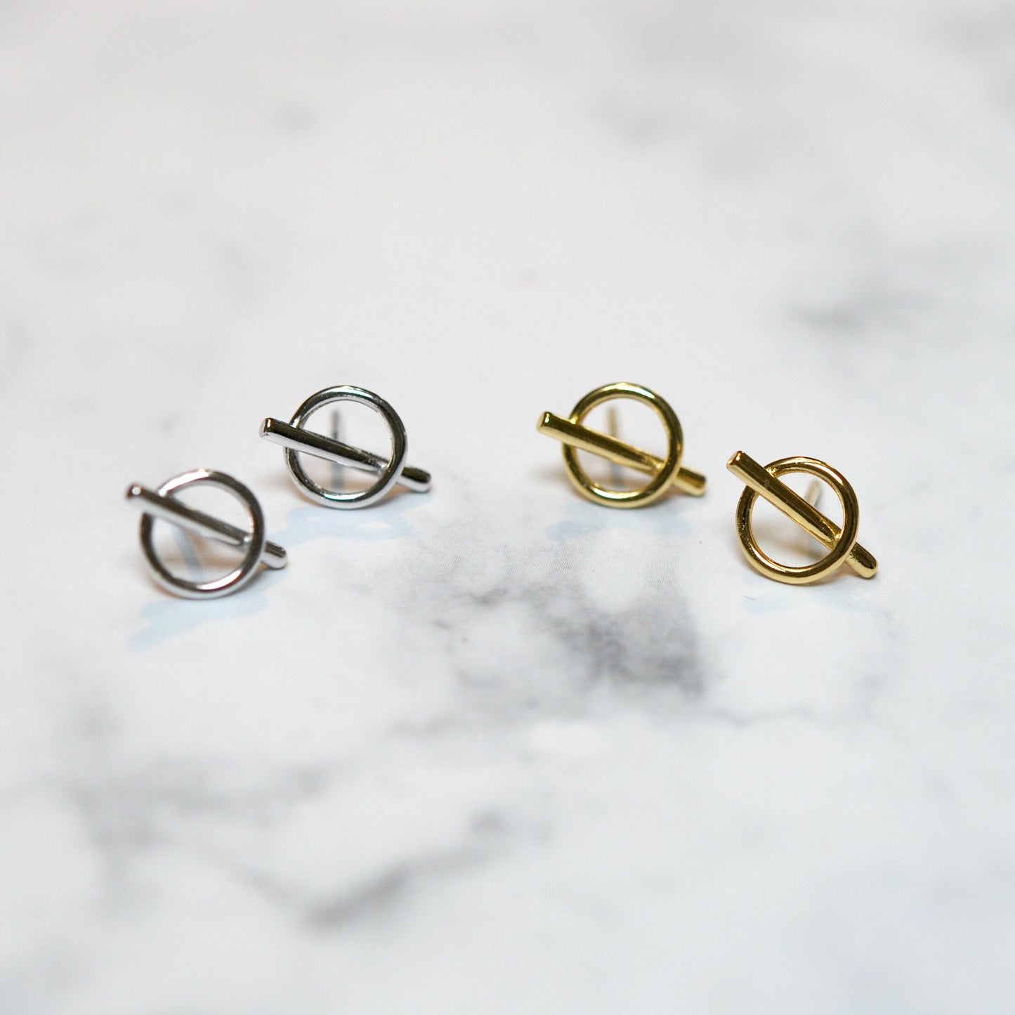 Leslie circle and bar stud earrings