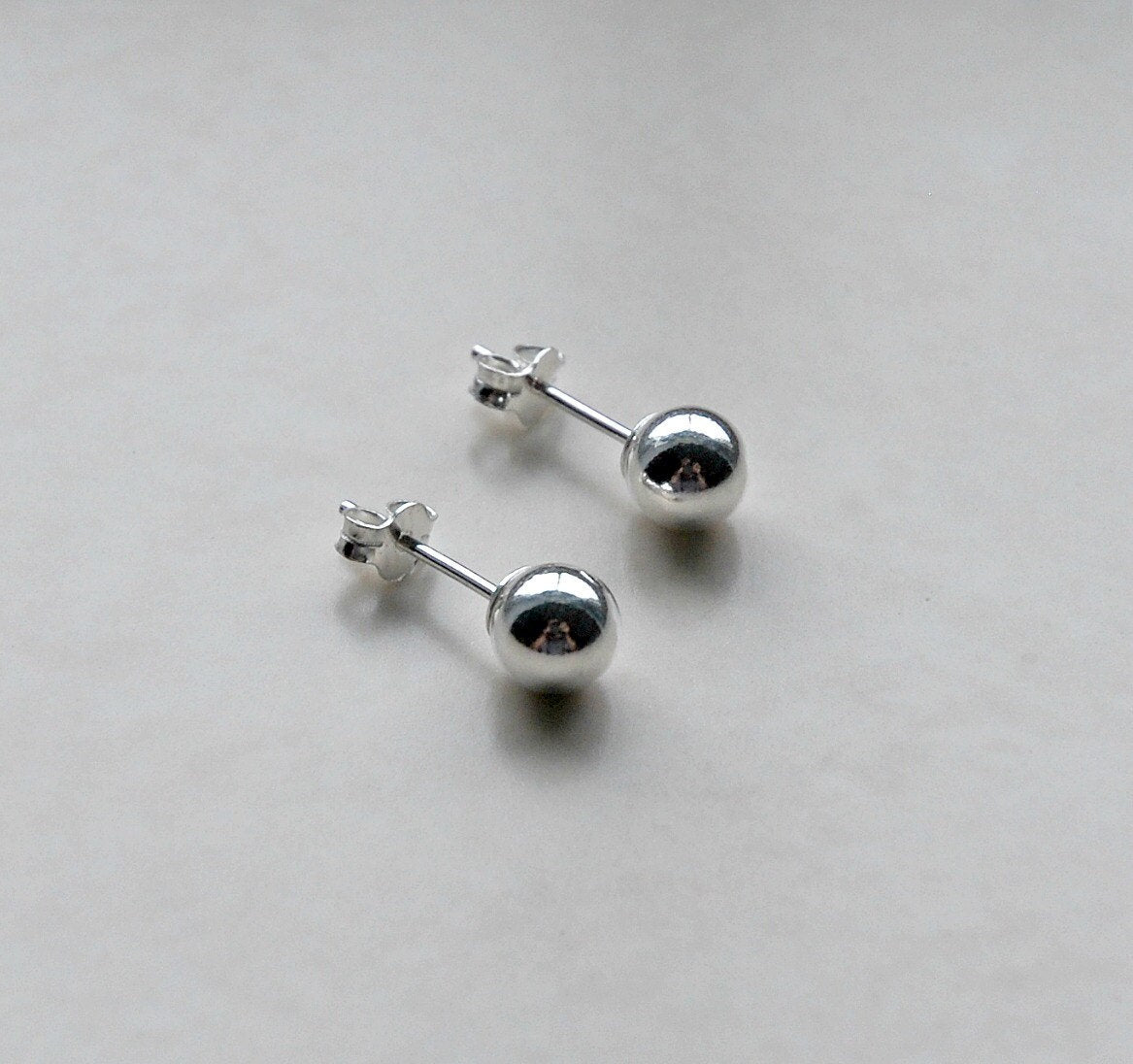 Caroline ball stud earrings - 6mm