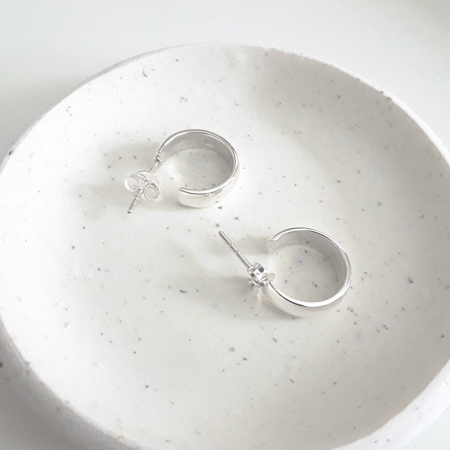 Robyn hoop stud earrings