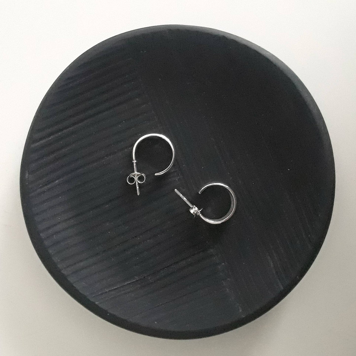 Robyn hoop stud earrings