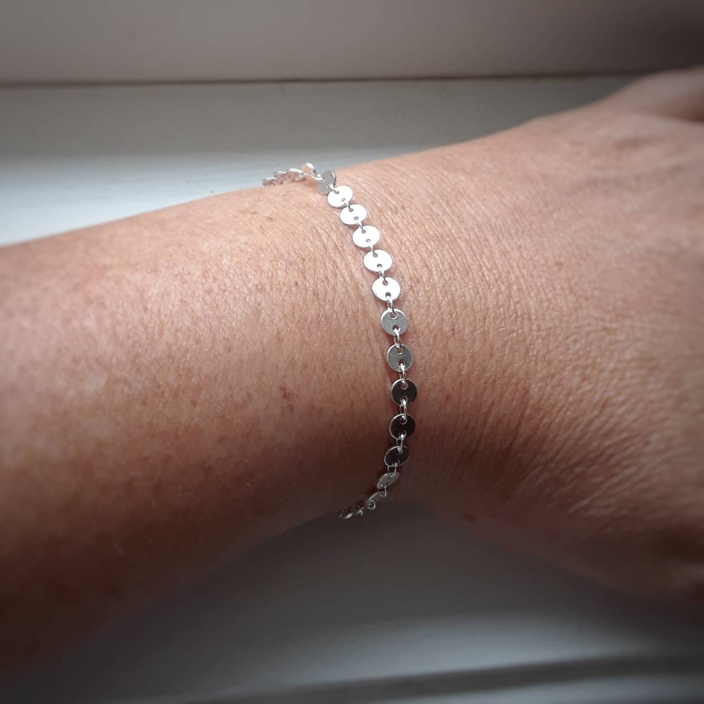 Sterling silver coin chain bracelet, gift for her, minimalist jewelry, disk bracelet, delicate handmade jewelry, coin disk, coin bracelet