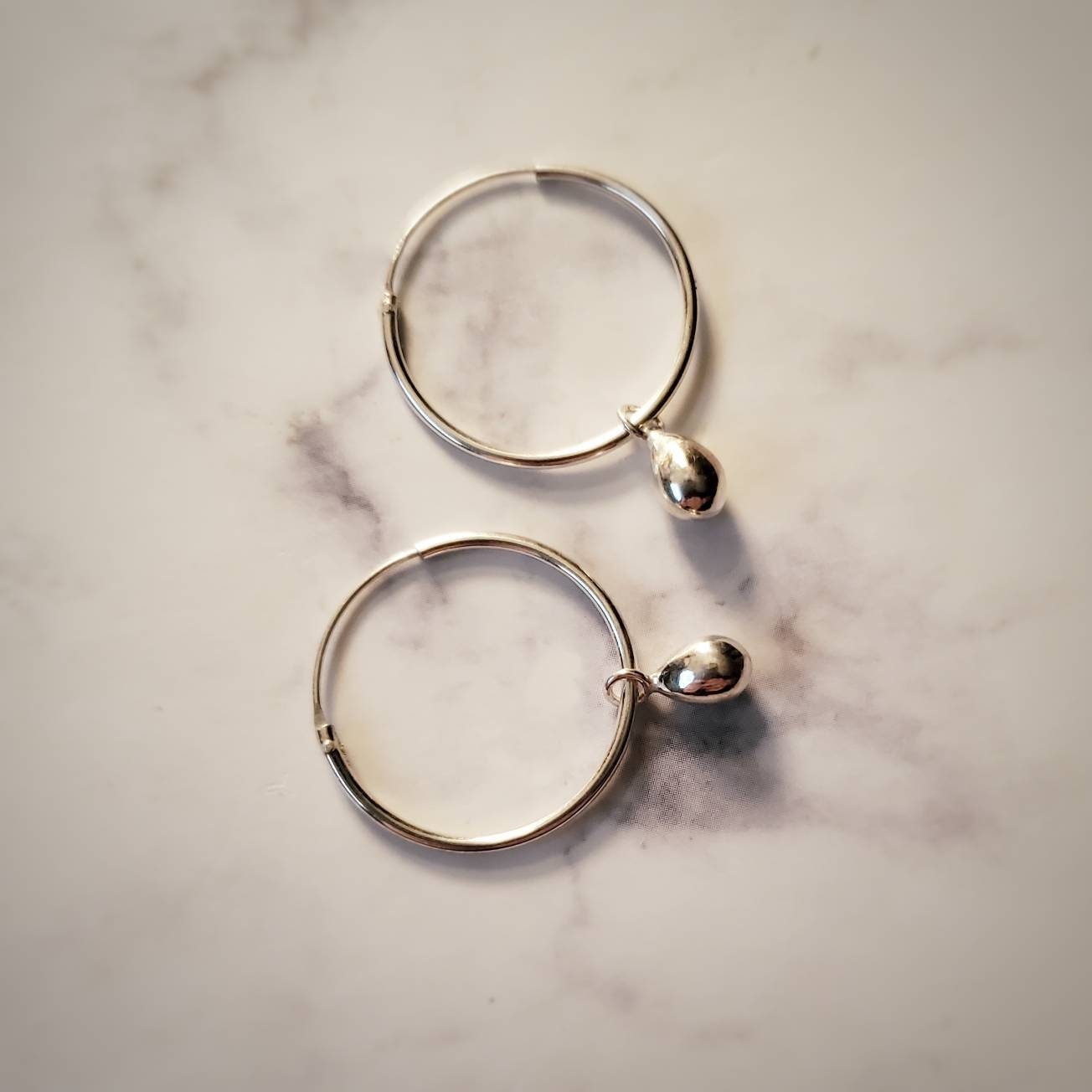 Soraya hoop earrings with tiny teardrop