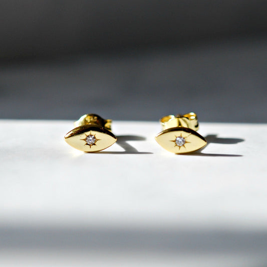 Goldeneye stud earrings