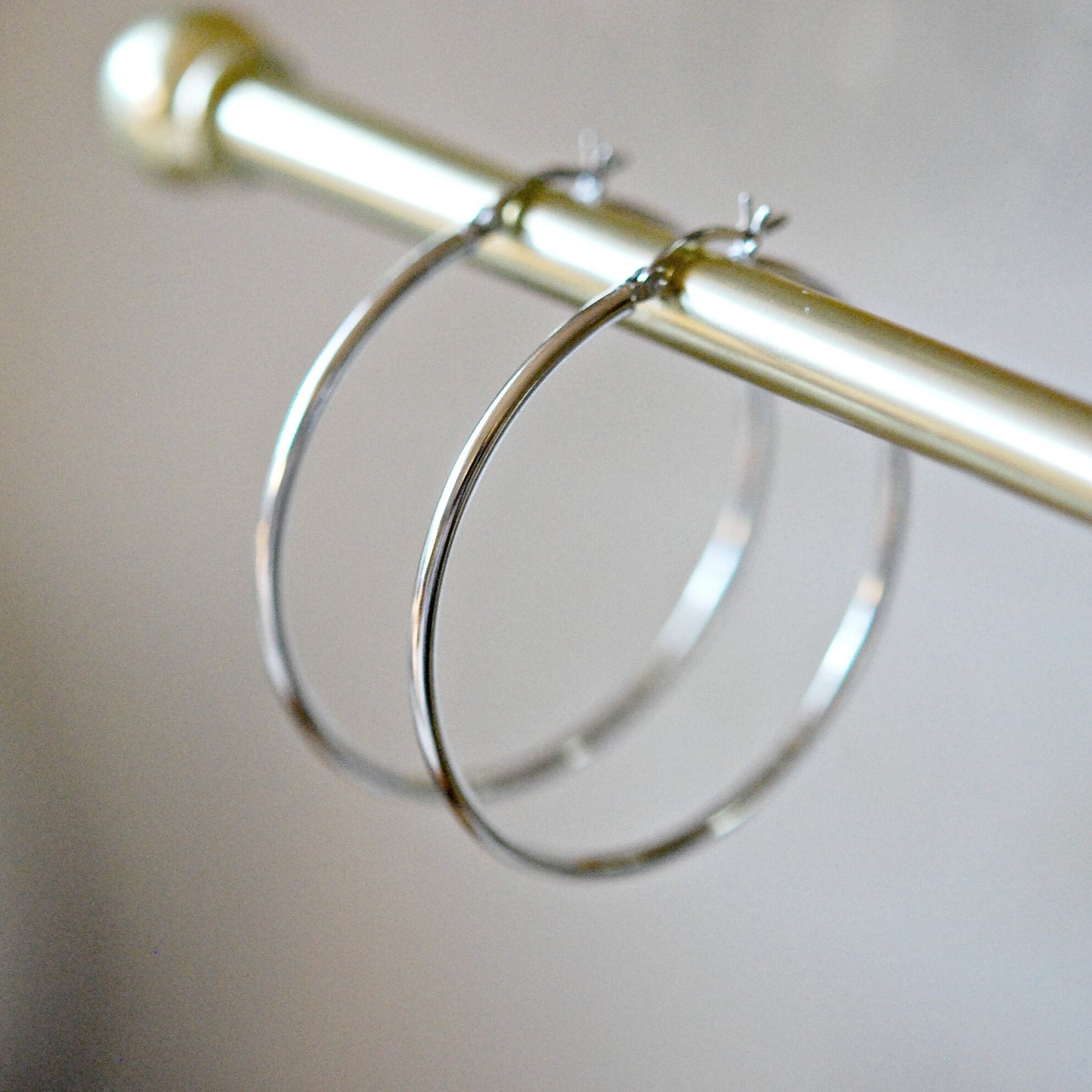 Caracas hoop earrings