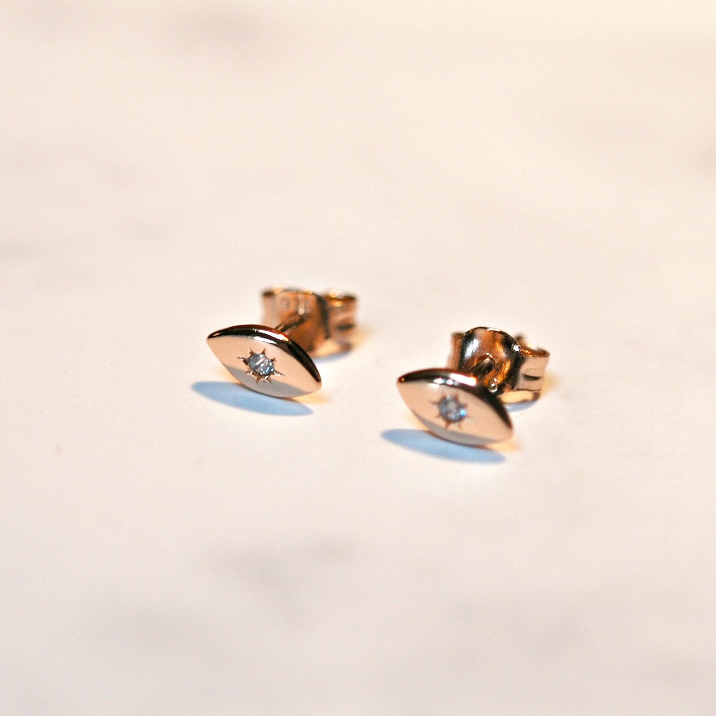 Goldeneye stud earrings