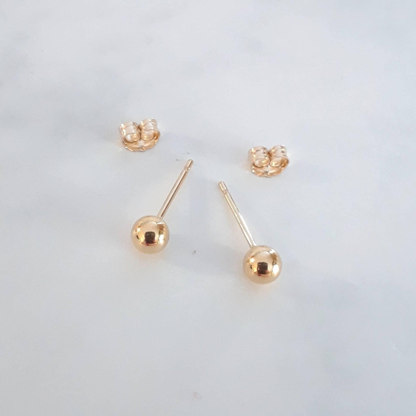 Caroline ball stud earrings - 4mm