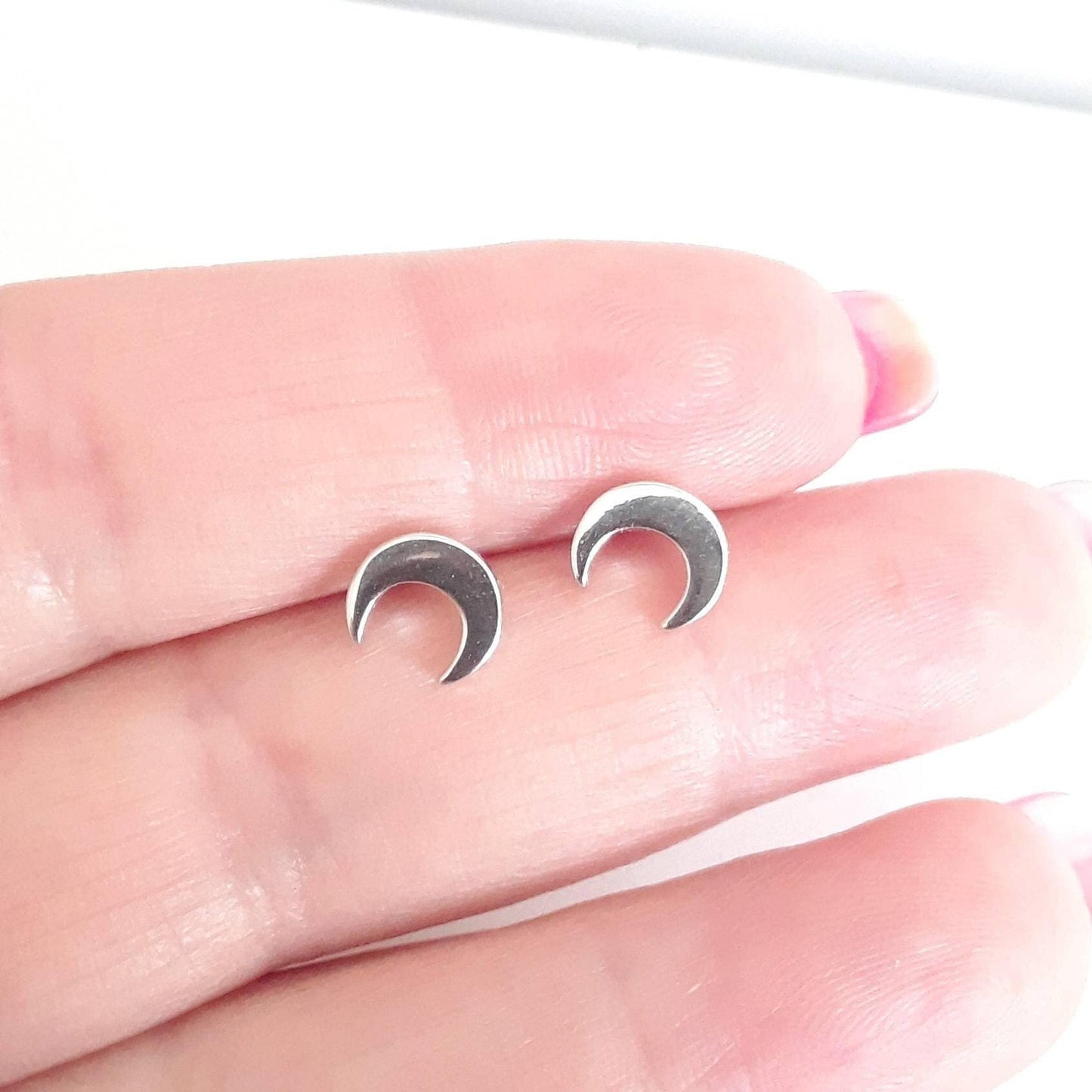 Luna crescent moon stud earrings