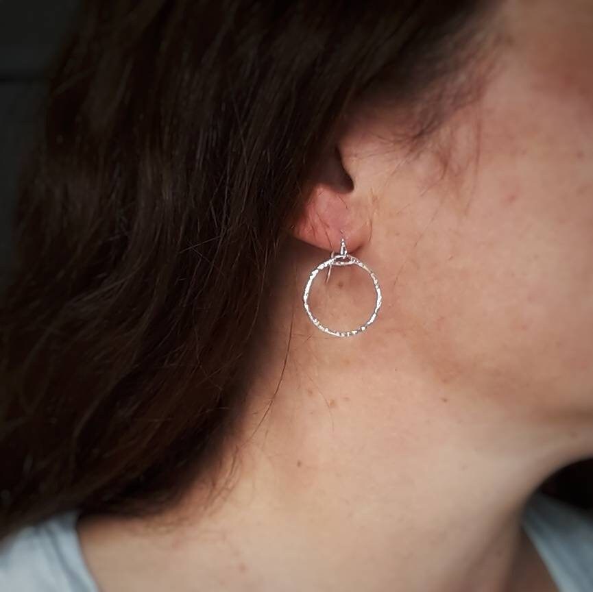 Heather hammered circle earrings