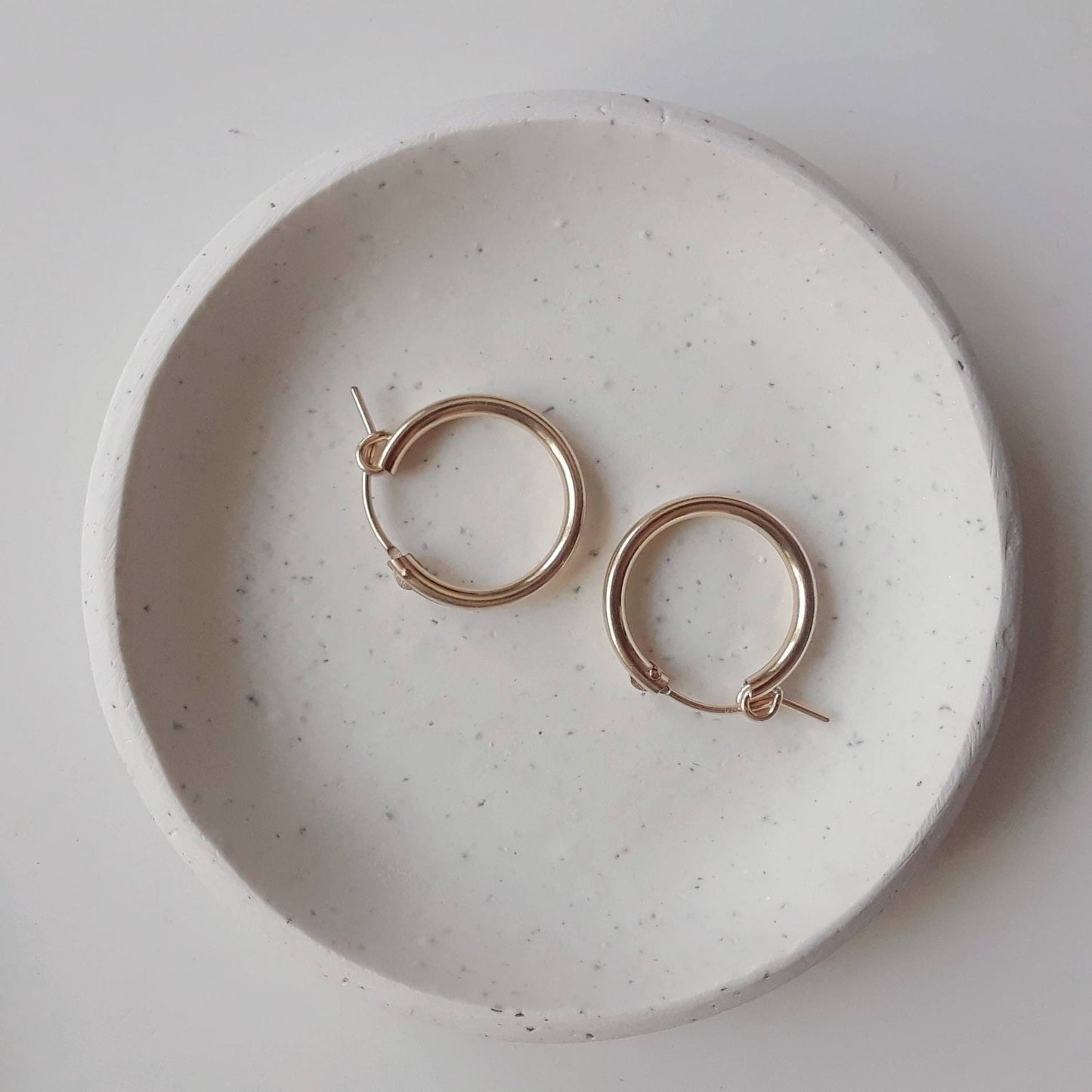 Bree hoop earrings - gold