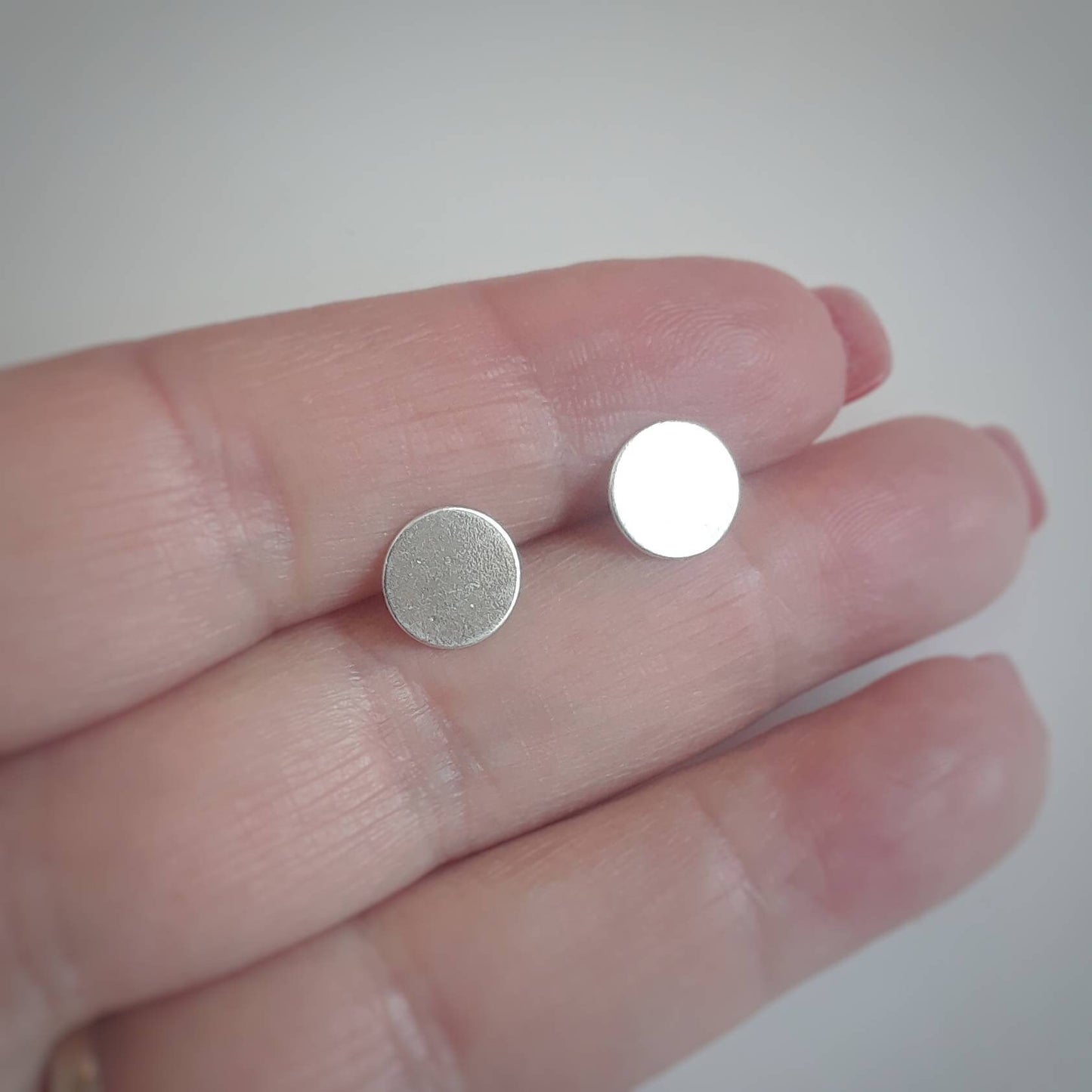 Sterling silver disk studs, silver disk earrings, round silver studs, 8mm, dainty circle studs, dot earrings, multi piercing, simple earring