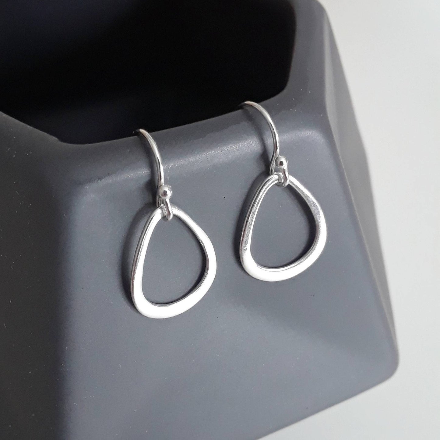 Camilla teardrop earrings