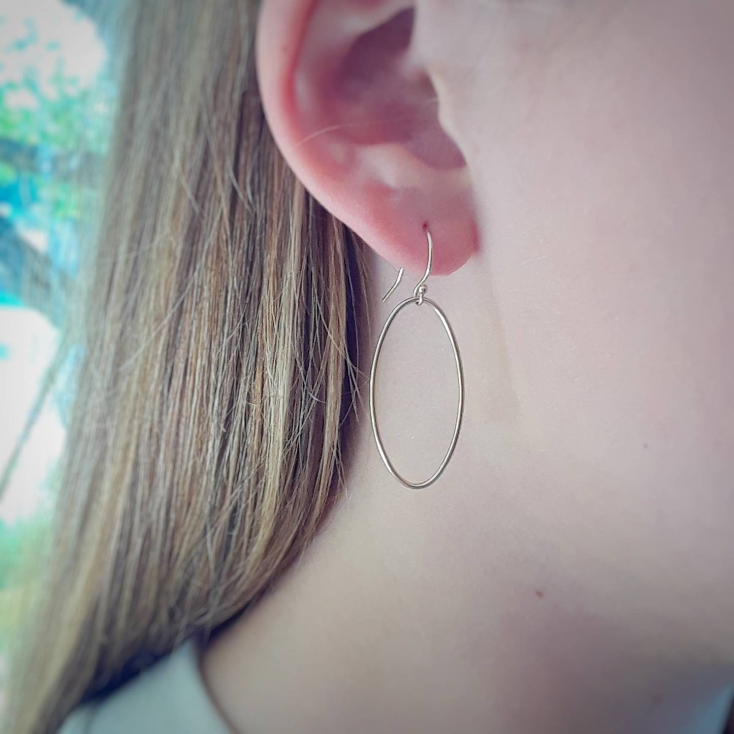 Petra gold oval hoop earrings