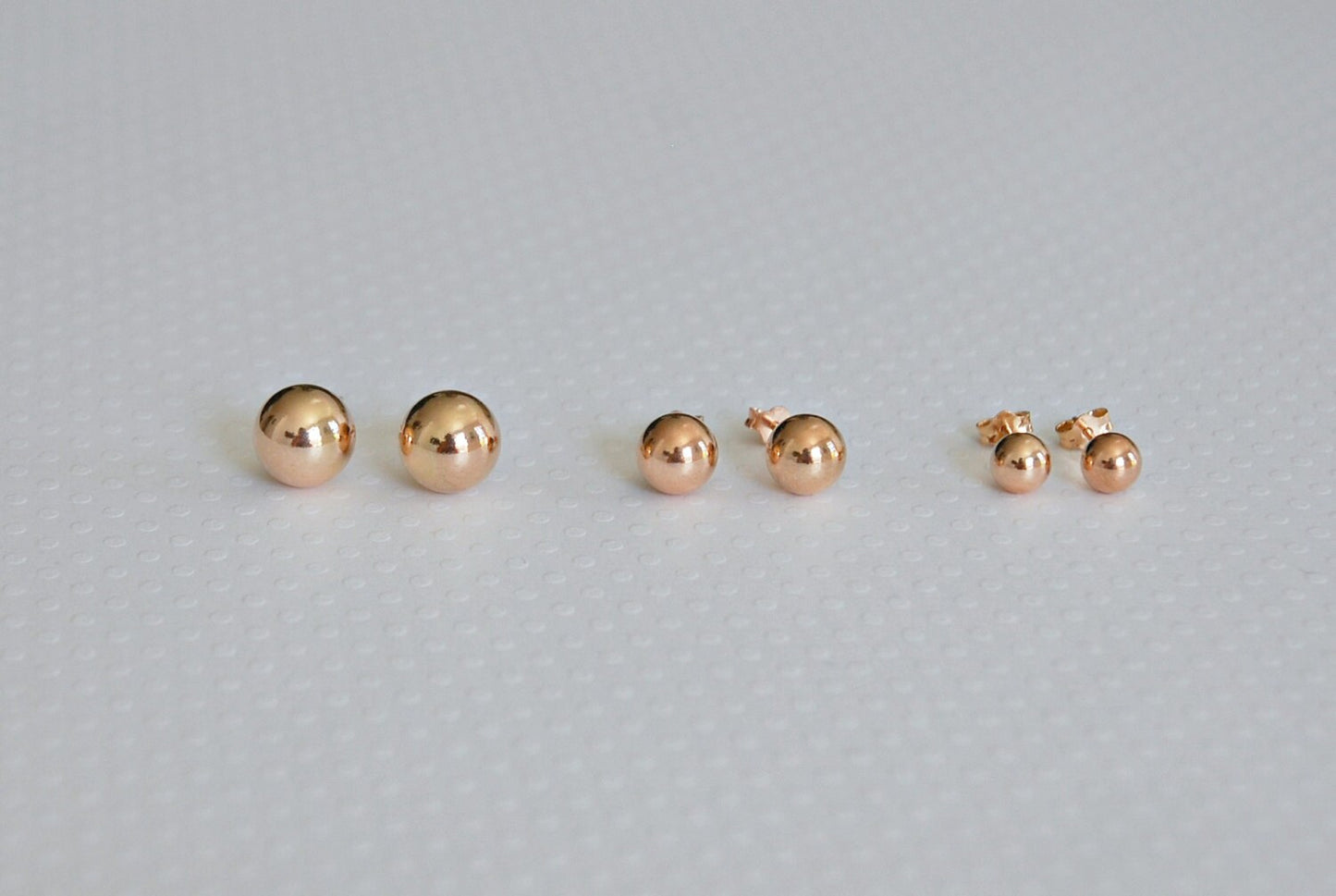 Caroline ball stud earrings - 8mm