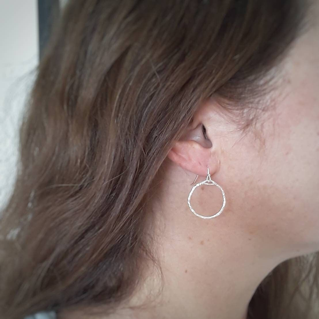 Heather hammered circle earrings