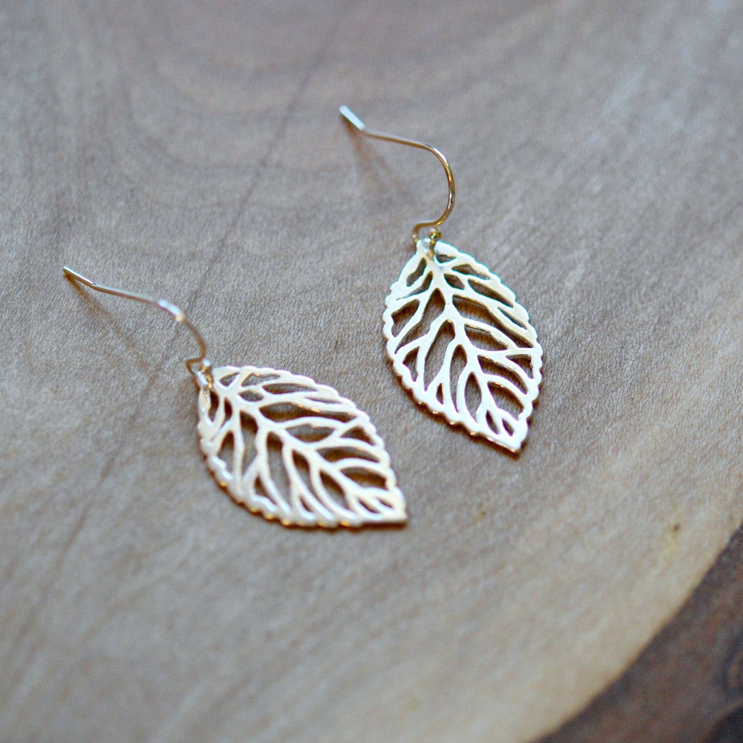 Sterling silver leaf earrings, 925 silver, nature inspired, gift for her, botanical jewelry, leaf jewelry, simple dangle earrings